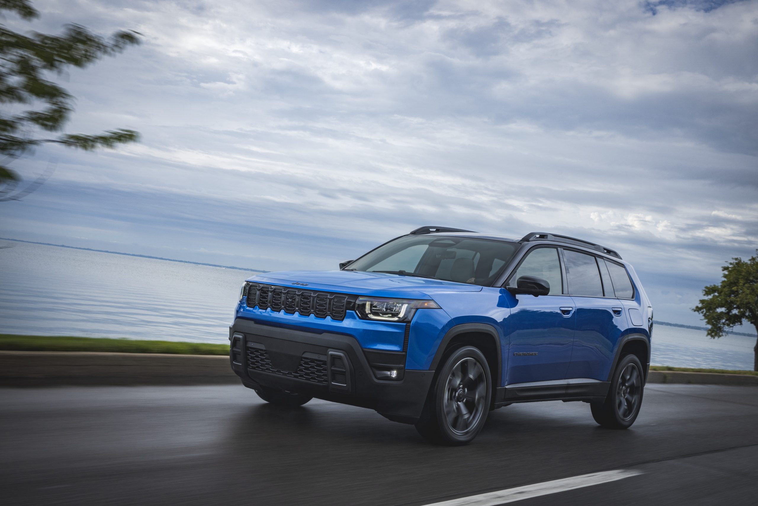 Return of an Icon: 2026 Jeep Cherokee Returns, Smarter and Greener Than Ever