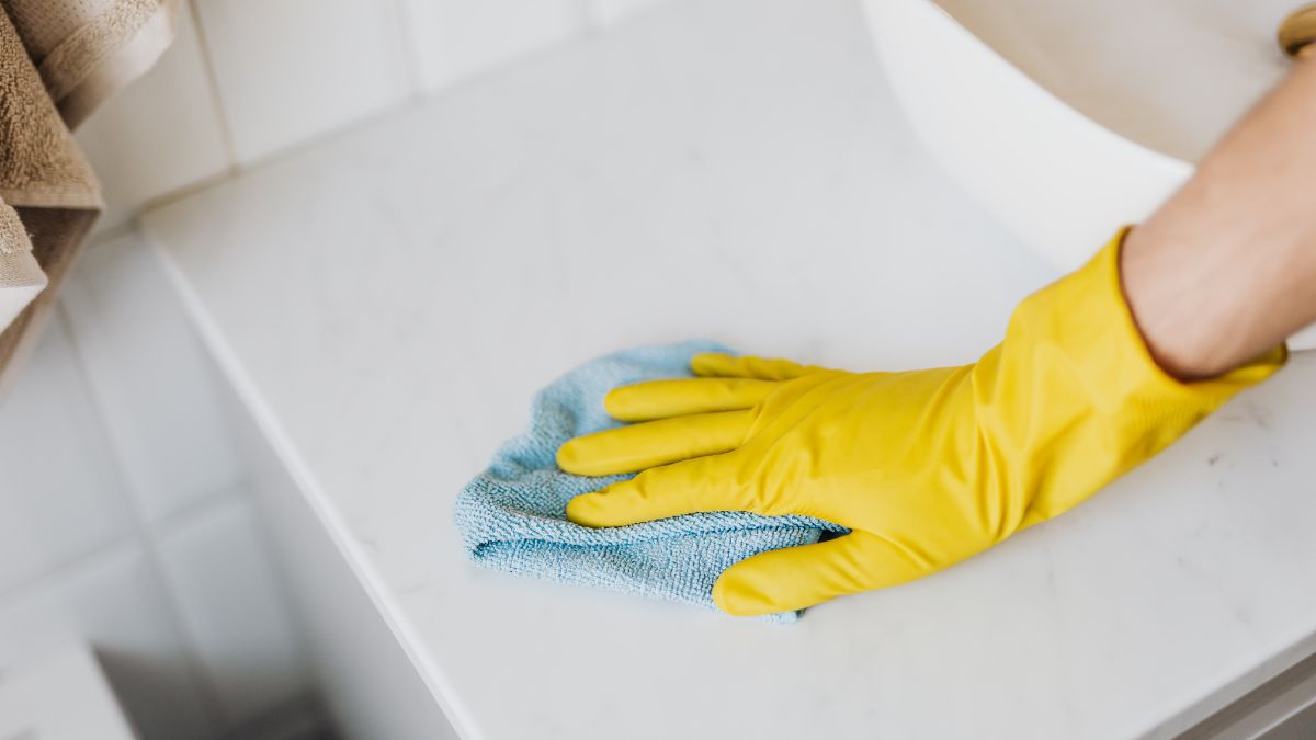 The Bathroom Cleaning Habit a Pro Always Does First and Last