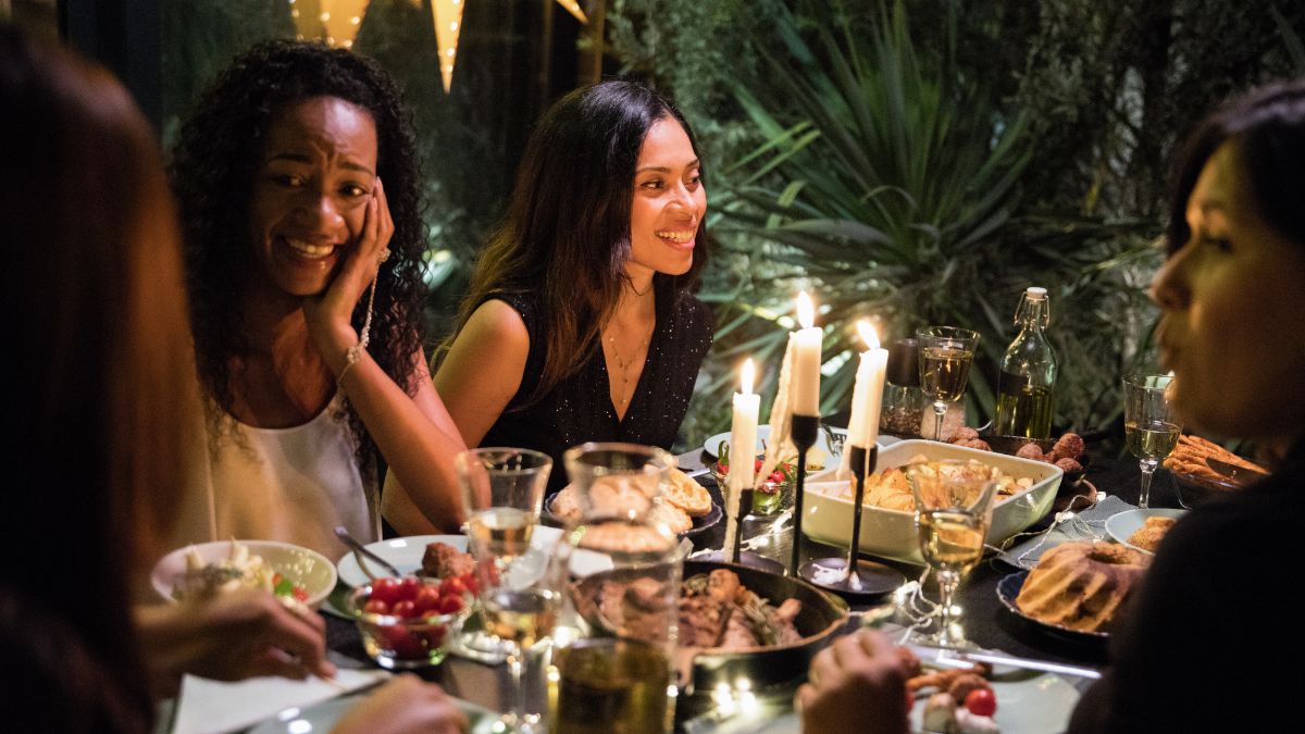 A Psychologist Says You Don’t Owe Everyone an Answer at the Holiday Table