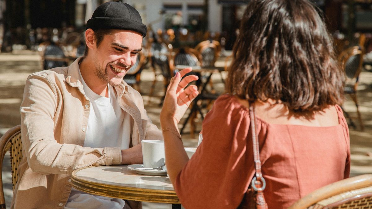 3 Date Habits People Find Off Putting but Rarely Call Out
