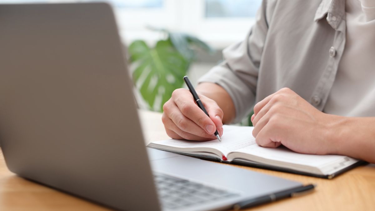 How to Start a Freelance Writing Business as a Single Parent