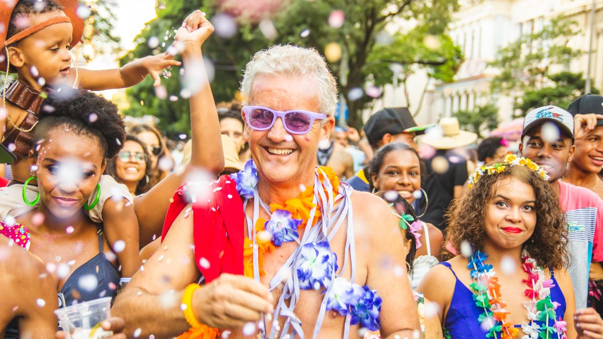 Signs That Radiate Kindness and Brighten Every Room