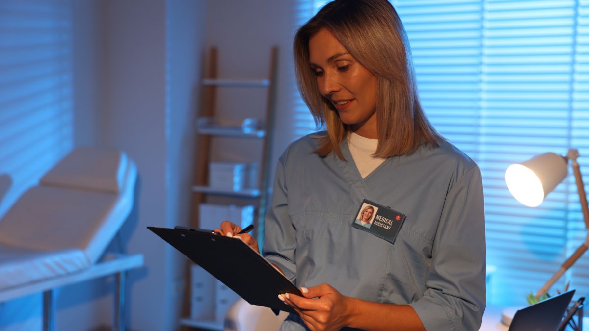 5 Smart Ways to Stay Healthy When You Work Night Shifts