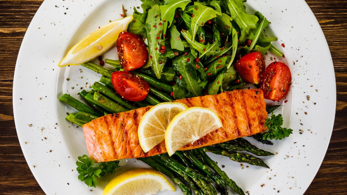 7 Foods You Can Eat Daily to Support a Flatter Belly