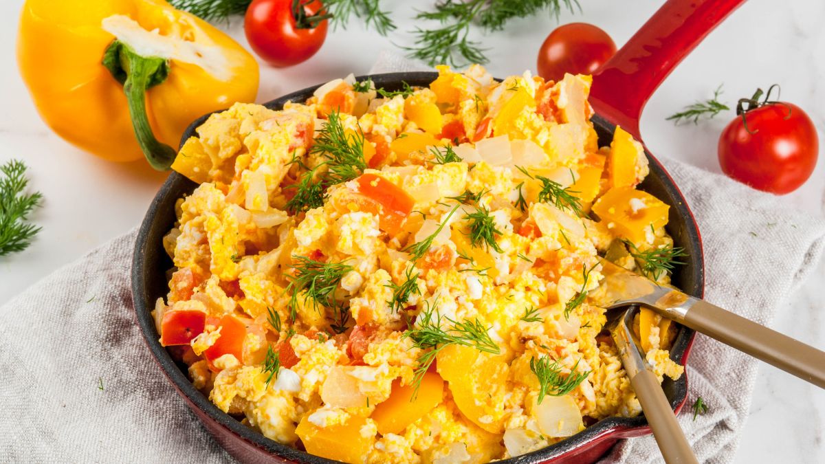 Add One Ingredient to Scrambled Eggs for a 5 Minute Breakfast That Feels Fancy