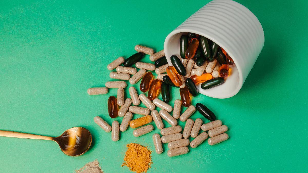 Neurologist Says Three Popular Supplements Could Seriously Harm the Brain