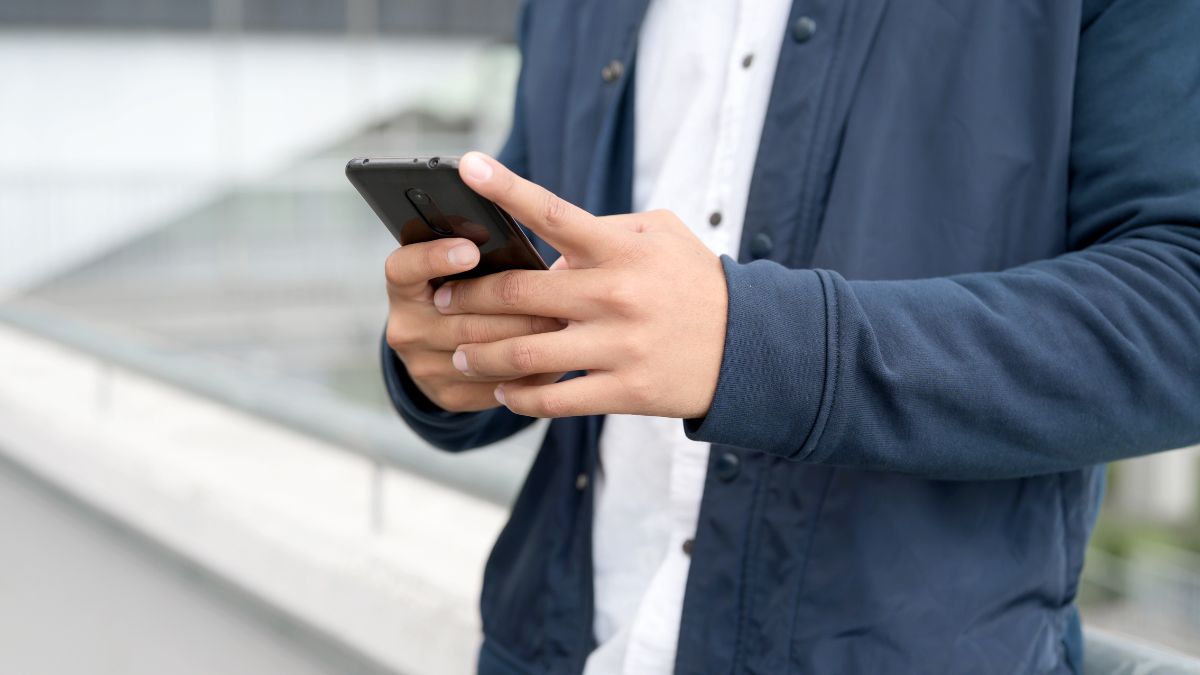 The Texting Habit a Psychologist Says You Should Not Ignore