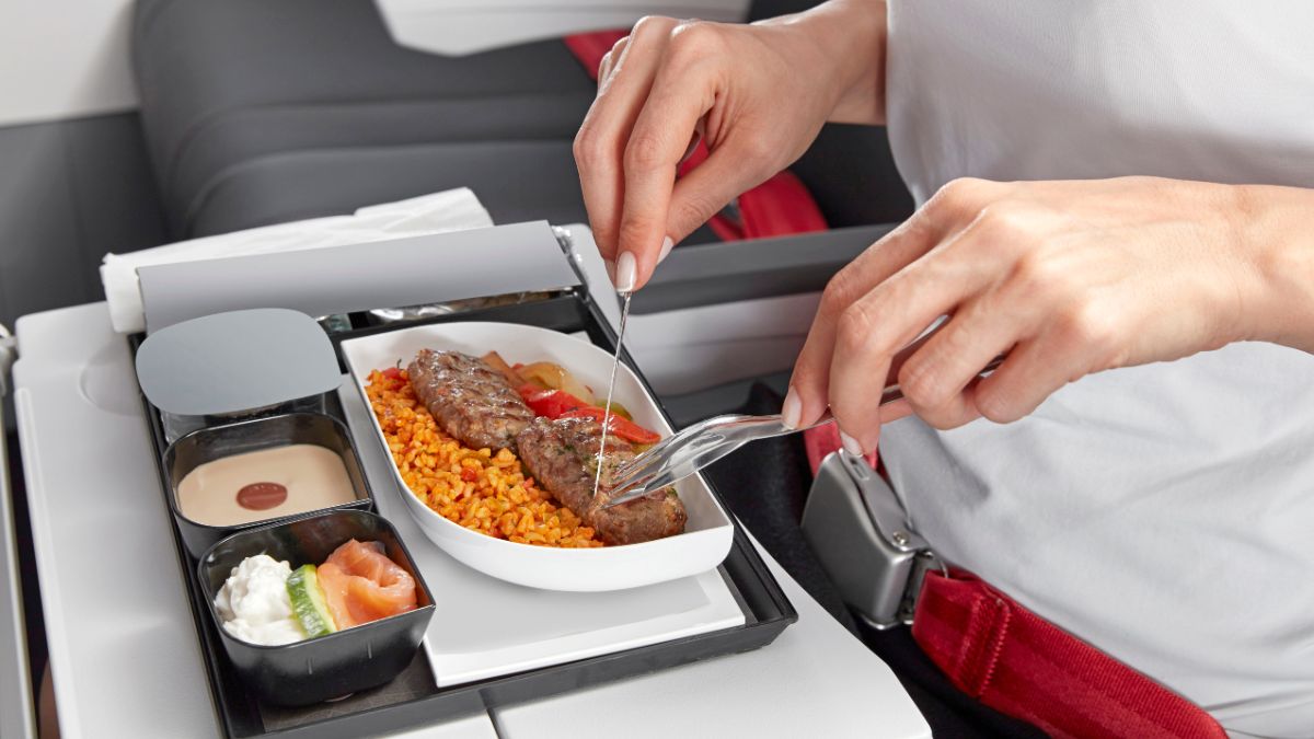 Trump Administration Urges Airlines and Airports to Add Healthier Food and Exercise Options