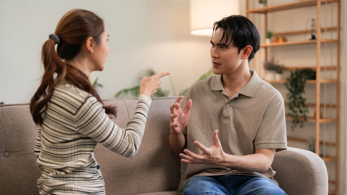 Signs Your Partner Is Emotionally Cheating on You Right Now