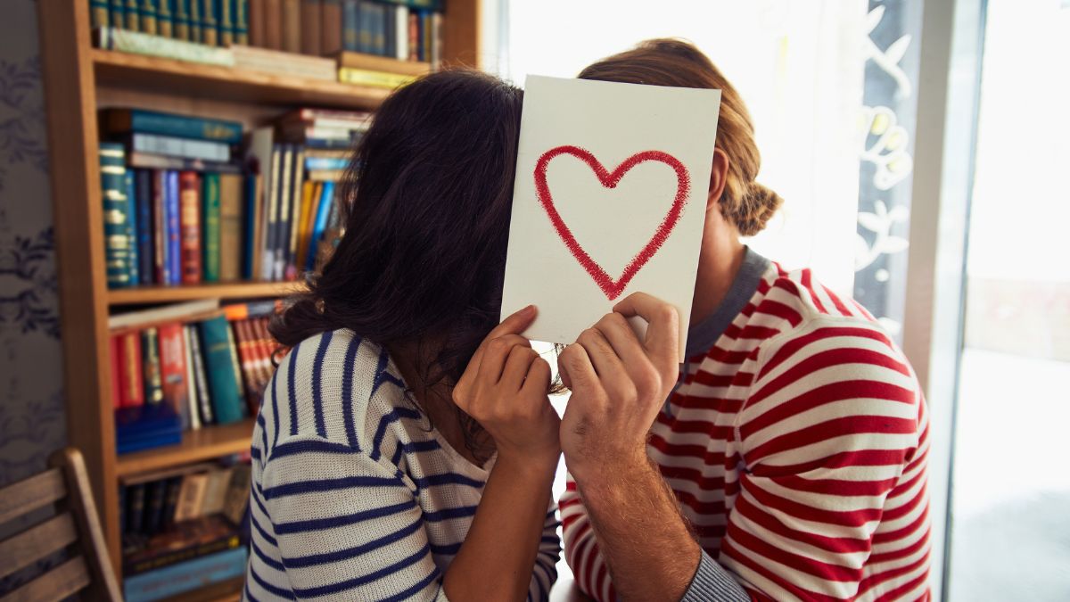 Ways to Tell If Someone Is Attracted to You Without Them Saying a Word