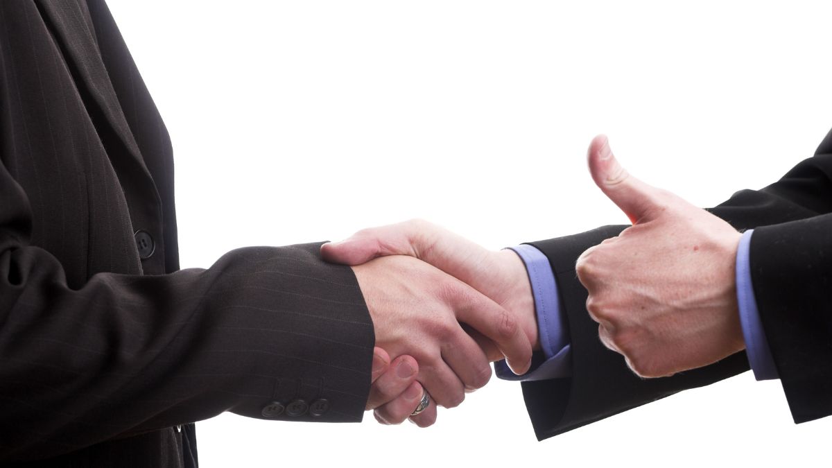 Zodiac Signs That Are Most Compatible for a Business Partnership