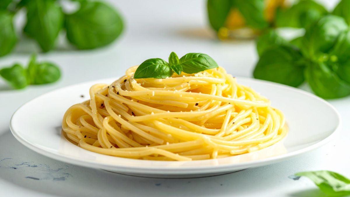 Anthony Bourdain’s Favorite Roman Pasta Is Still Worth the Hype