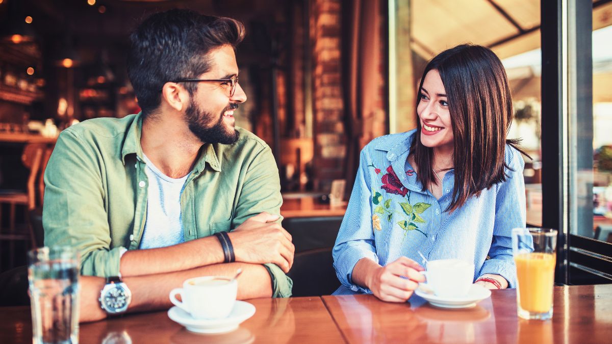 Monkey Barring Is the Dating Trend That Leaves Everyone Hurt