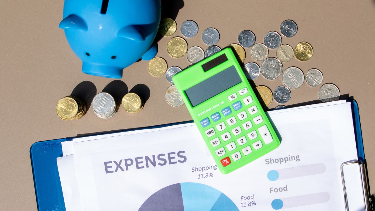 Ways to Cut Your Monthly Expenses Without Feeling Deprived
