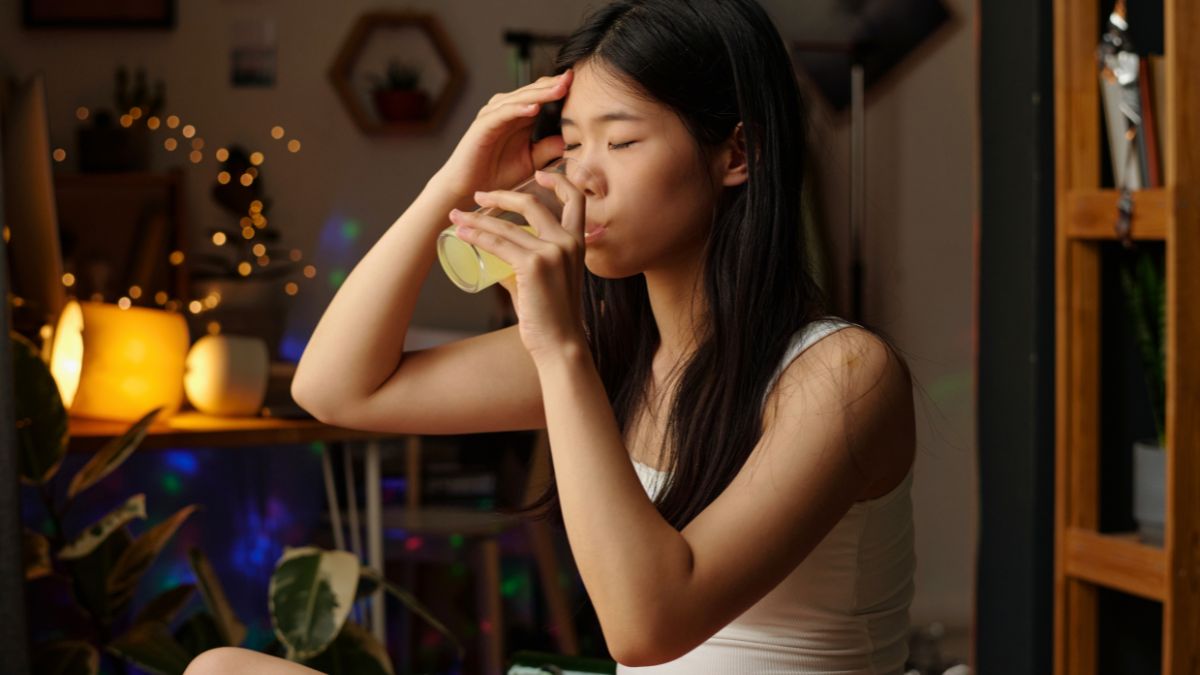 What to Eat and Drink When a Hangover Hits