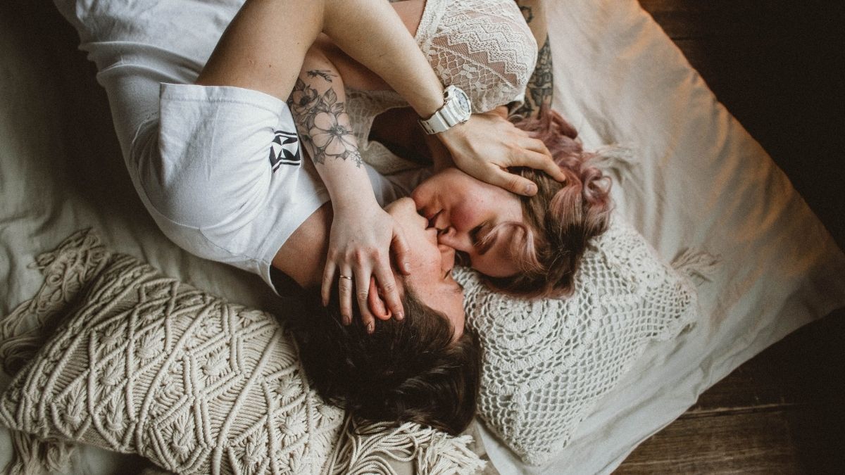 Why ‘Friendfluence’ Might Change the Way People Date in 2026