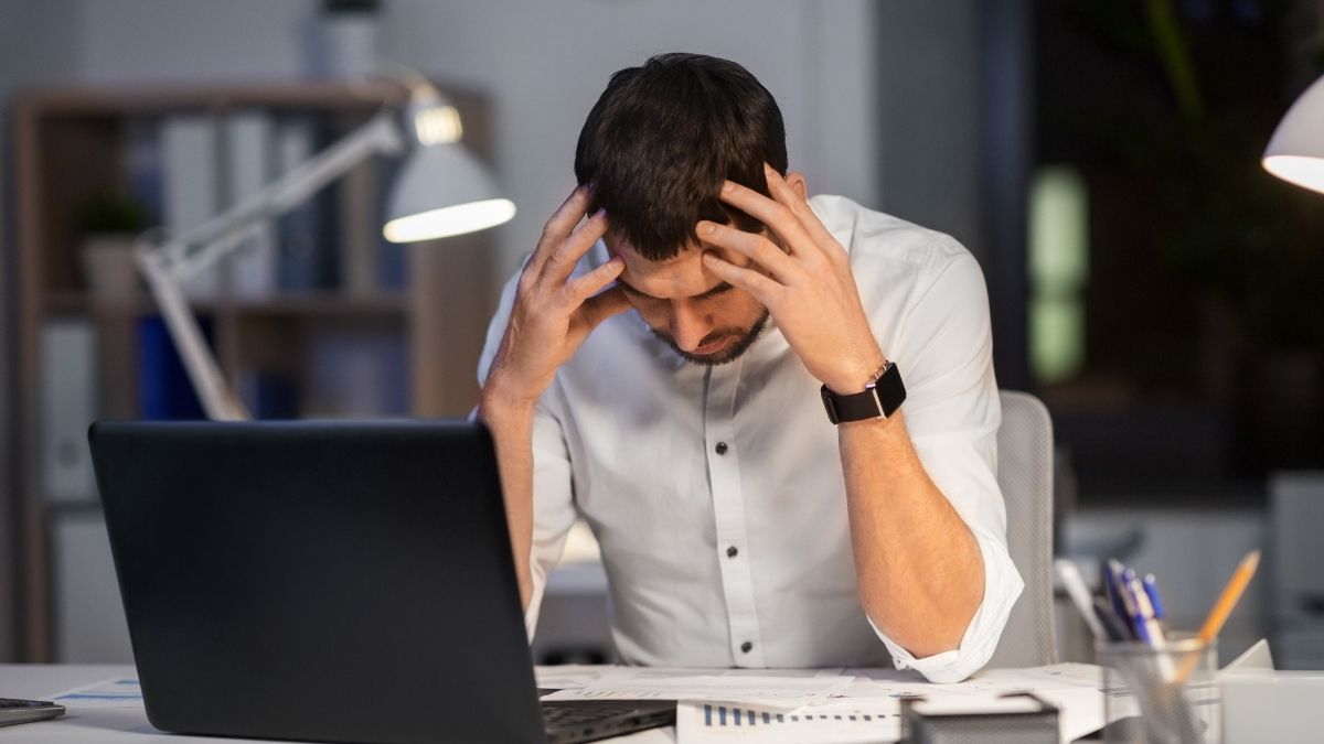 His Wife Was in Intensive Care and His Boss Reminded Him: “Work Must Not Stop”