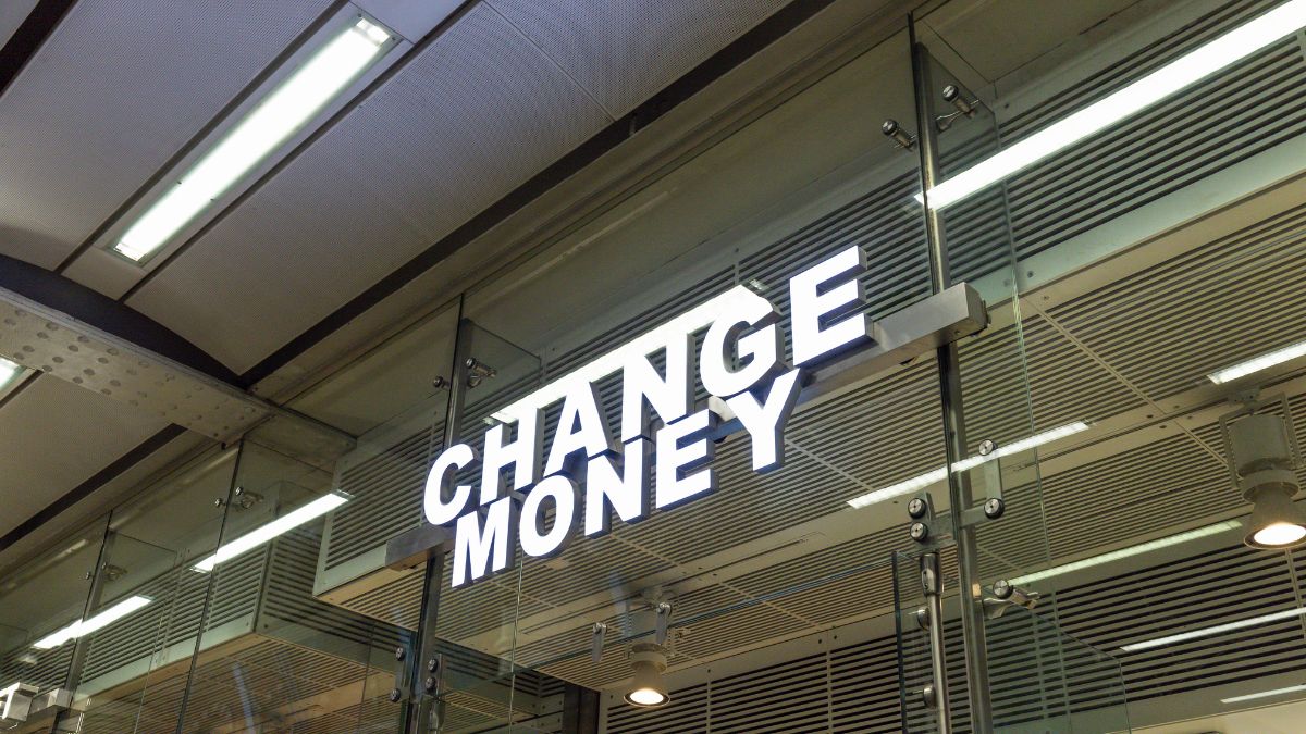 Tourist Scams That Are Taking Over Europe This Summer