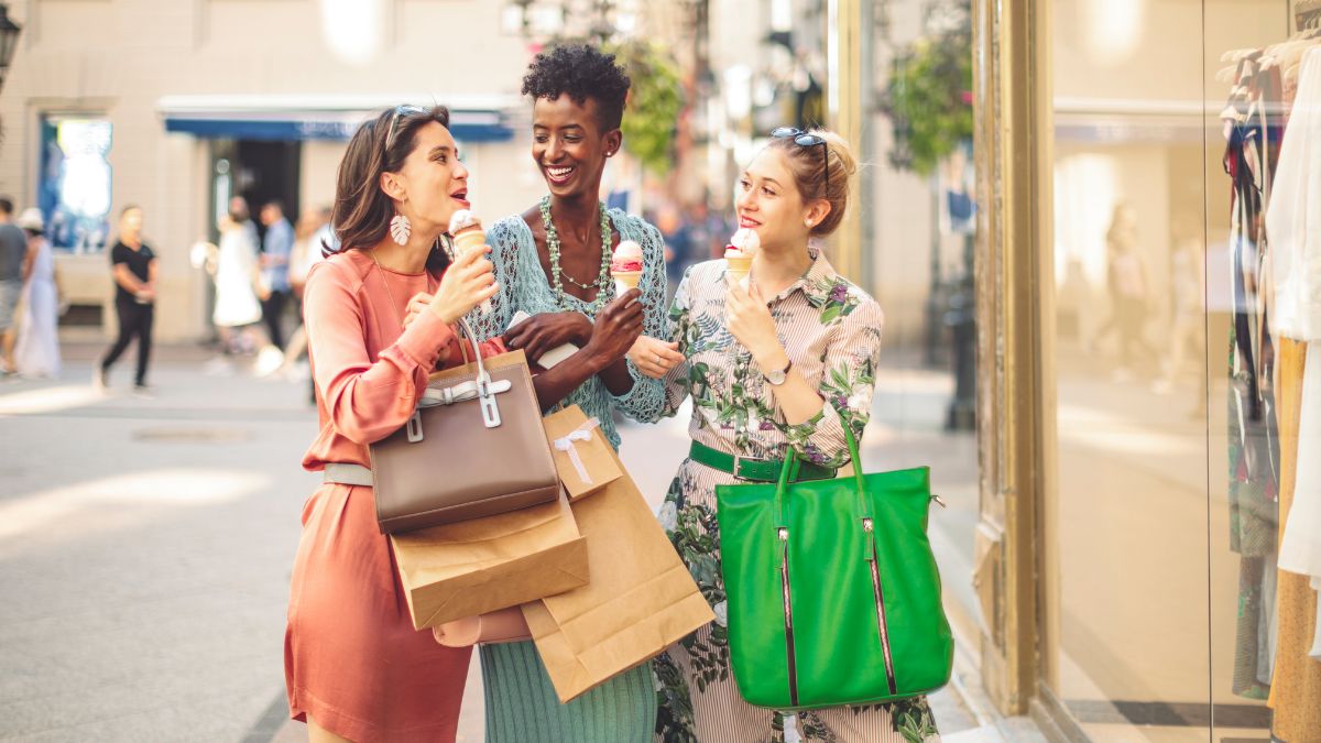 Money Slips Through Their Fingers for These Zodiac Signs