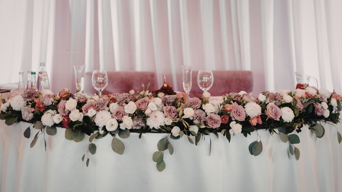 Wedding Centerpieces That Look Expensive on a Budget