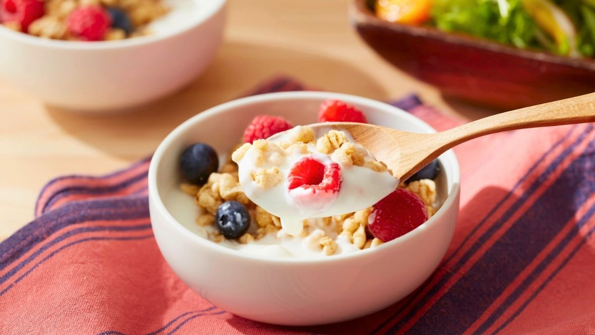 The Simple Breakfast Upgrade Doctors Link to Stronger Immune Support