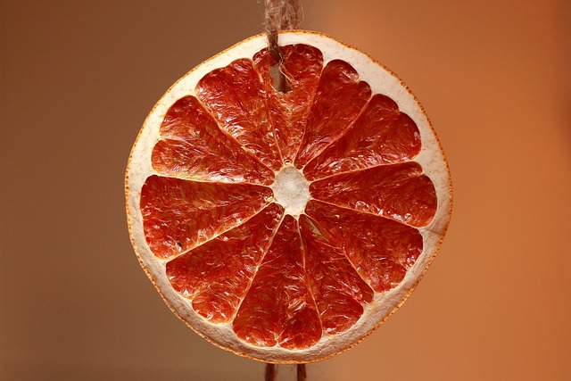 Dried Citrus Wedding Cake Decor