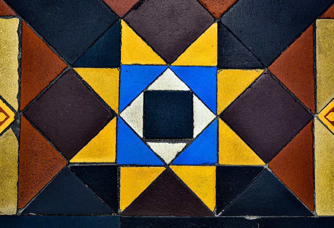 Geometric tiles