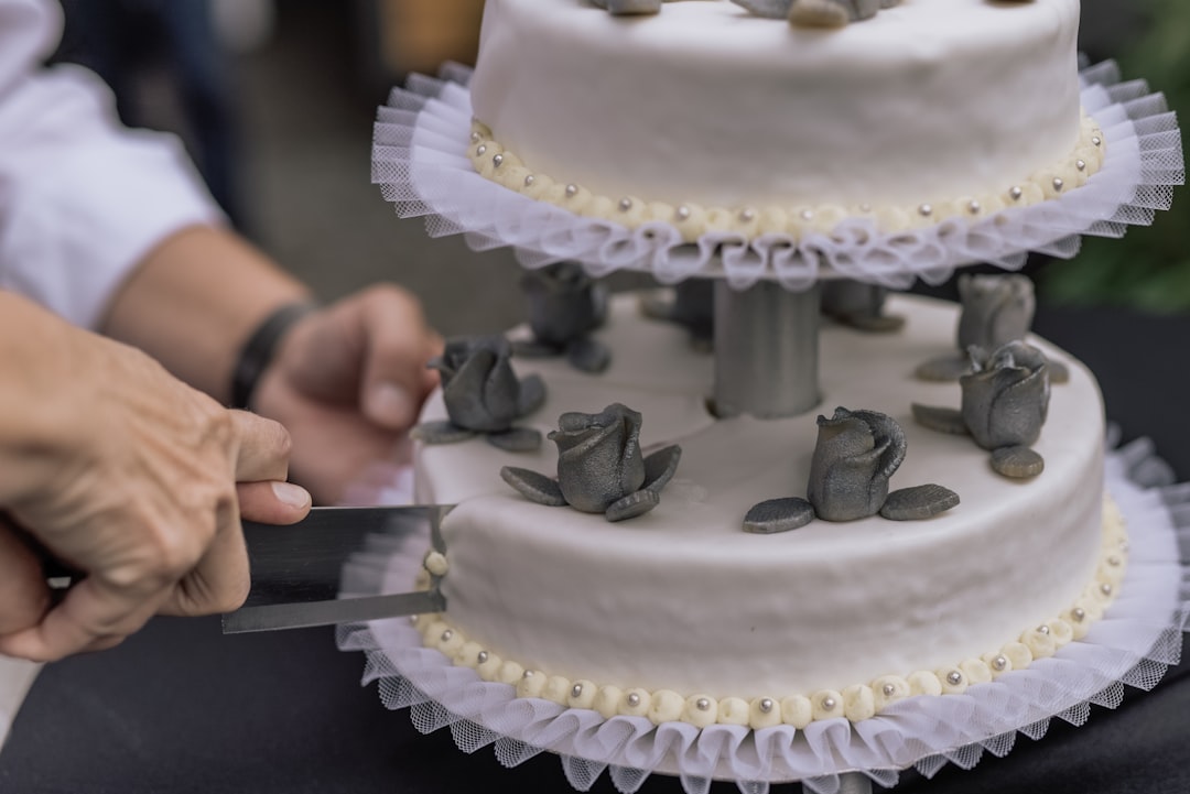 Modern Square Wedding Cake Designs