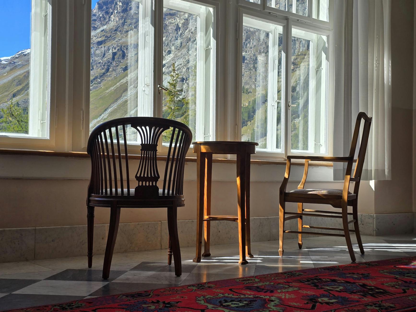 Fading Carpet And Furniture Due To Sunlight