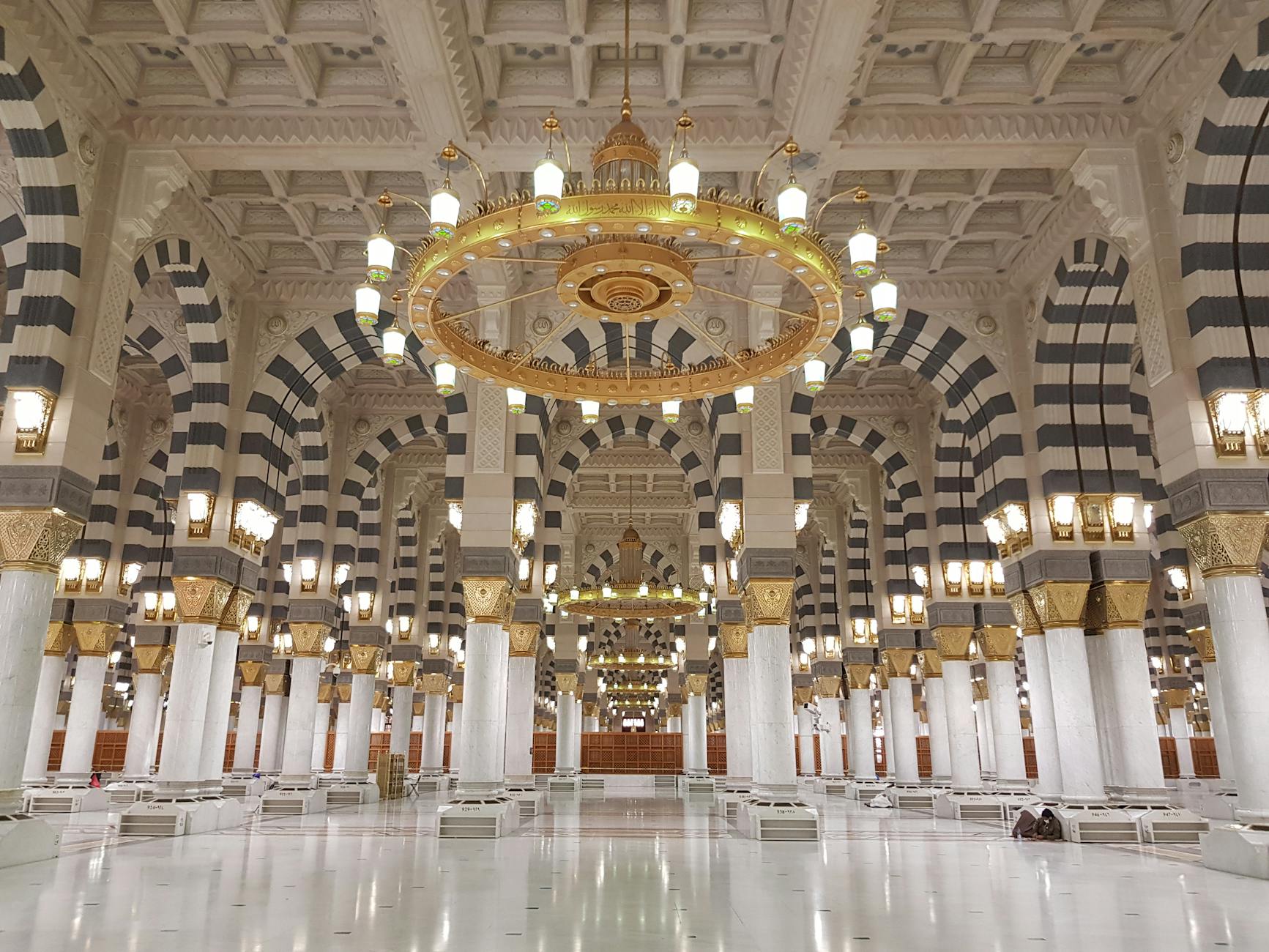 Al Fateh Grand Mosque