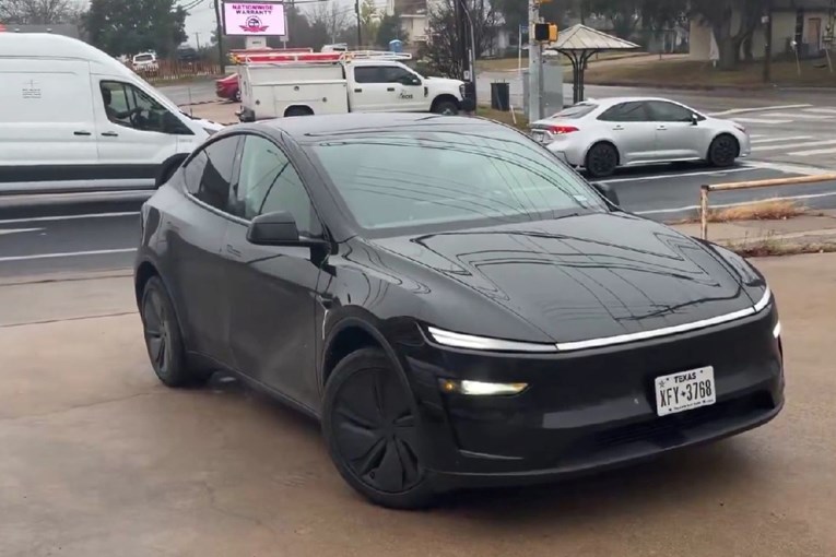 Watch What Tesla’s Robotaxi Can Do