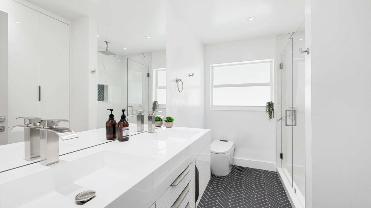 30 Bathroom Remodel Mistakes That Will Cost You a Fortune