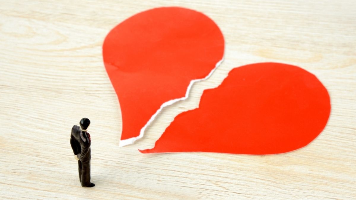 40 Signs He Is Planning to Break Up With You