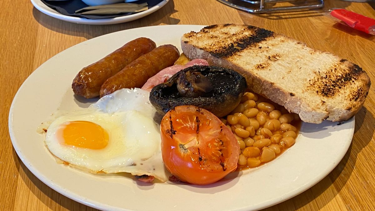 What Health Experts Want You to Know About Eating Burnt Food