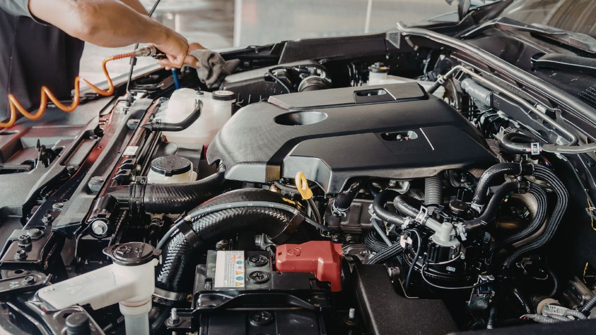 30 Ways to Keep Your Car Running Like New for Over 200,000 Miles