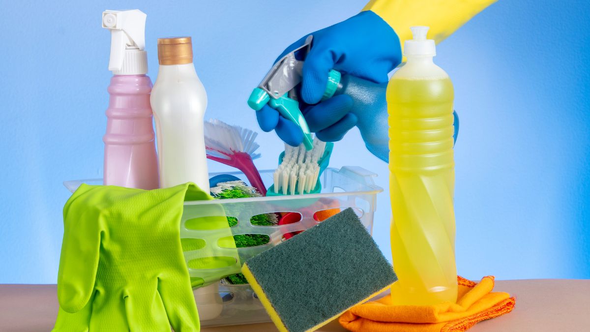 The Most Toxic Cleaning Products You Should Swap Out