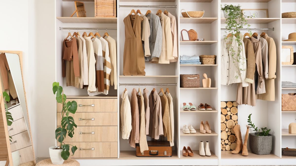 45 Ways to Organize Your Closet Like a Professional