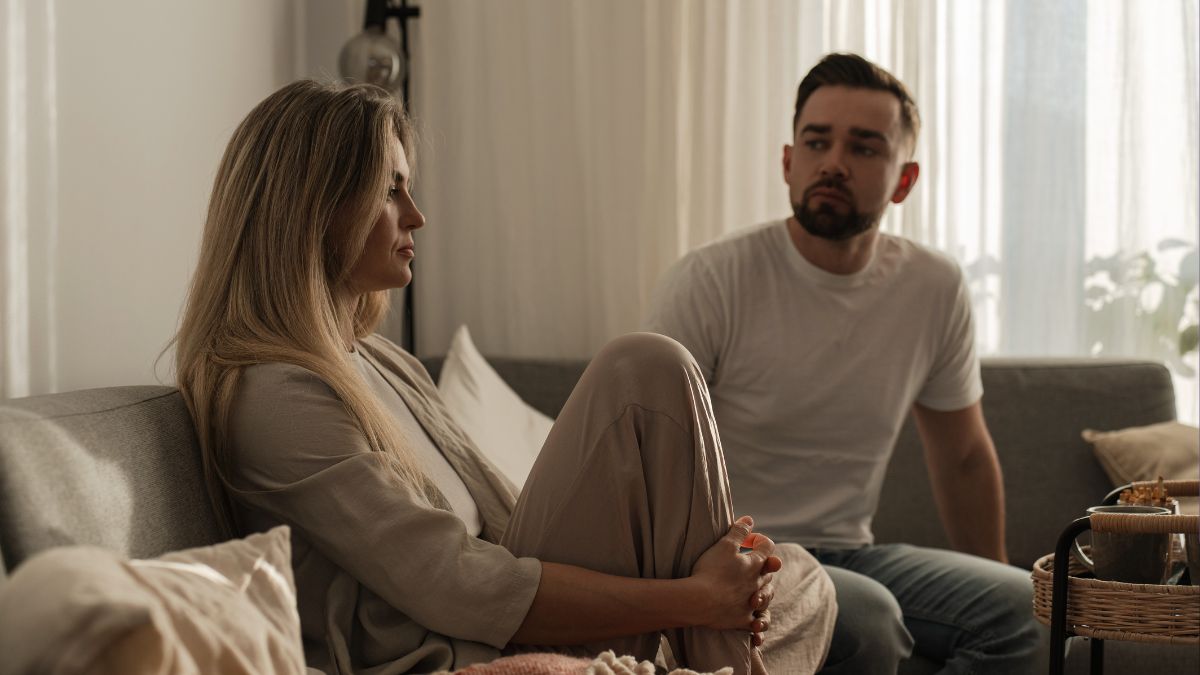 Signs Your Partner Is Emotionally Unavailable