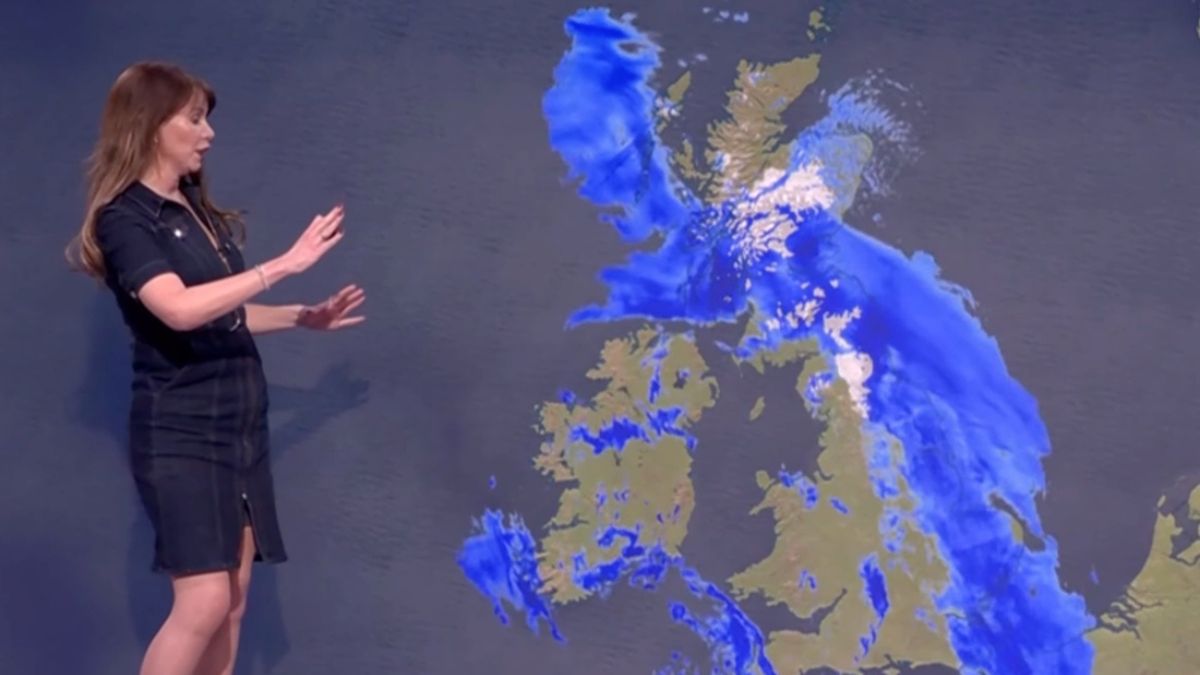 Viewers Discuss the Lace on BBC Presenter’s Stockings: “She Brightened Up the Gloomy Weather”