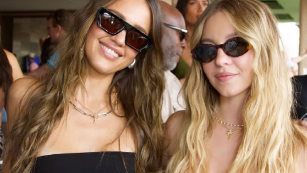 Jessica Alba, 44, And Sydney Sweeney, 28’s Plunging Micro Tops Are The Ultimate Heat-Raising Throwback Trend
