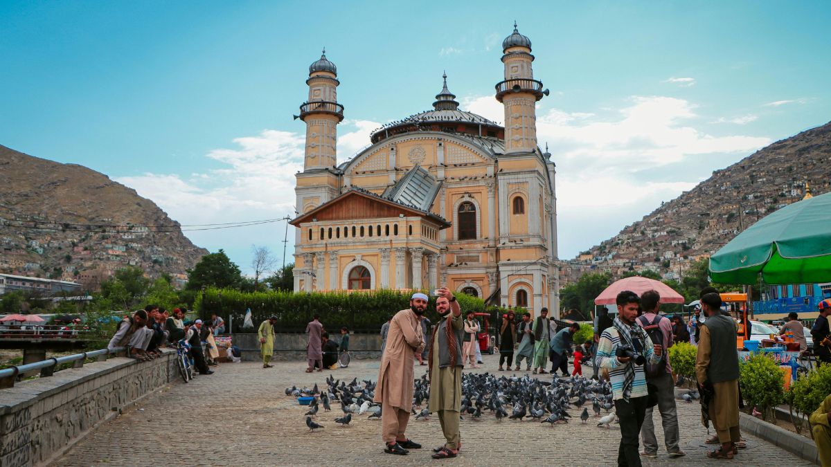 35 Places You Should Never Travel to Alone Based on Recent Crime Reports