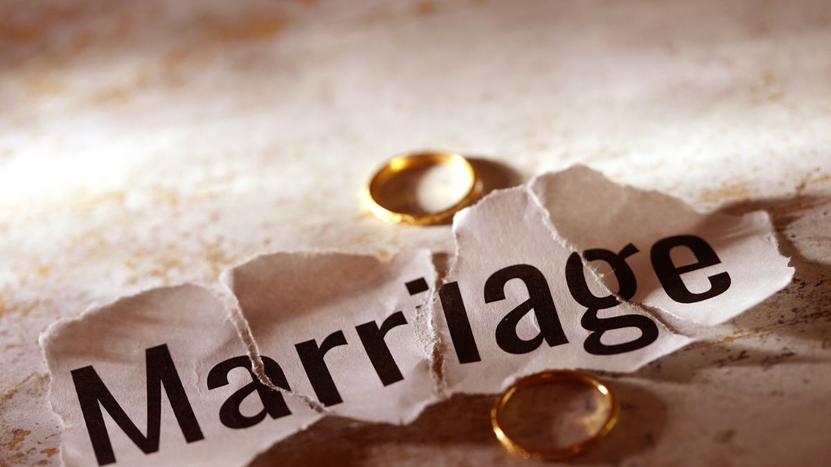 Signs Your Marriage Is Over Even If No One Is Having an Affair