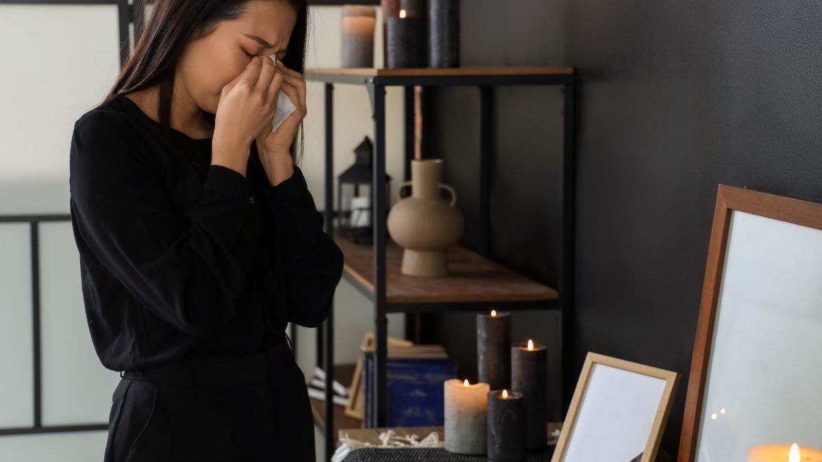 Things You Should Never Say to a Person Grieving a Loss