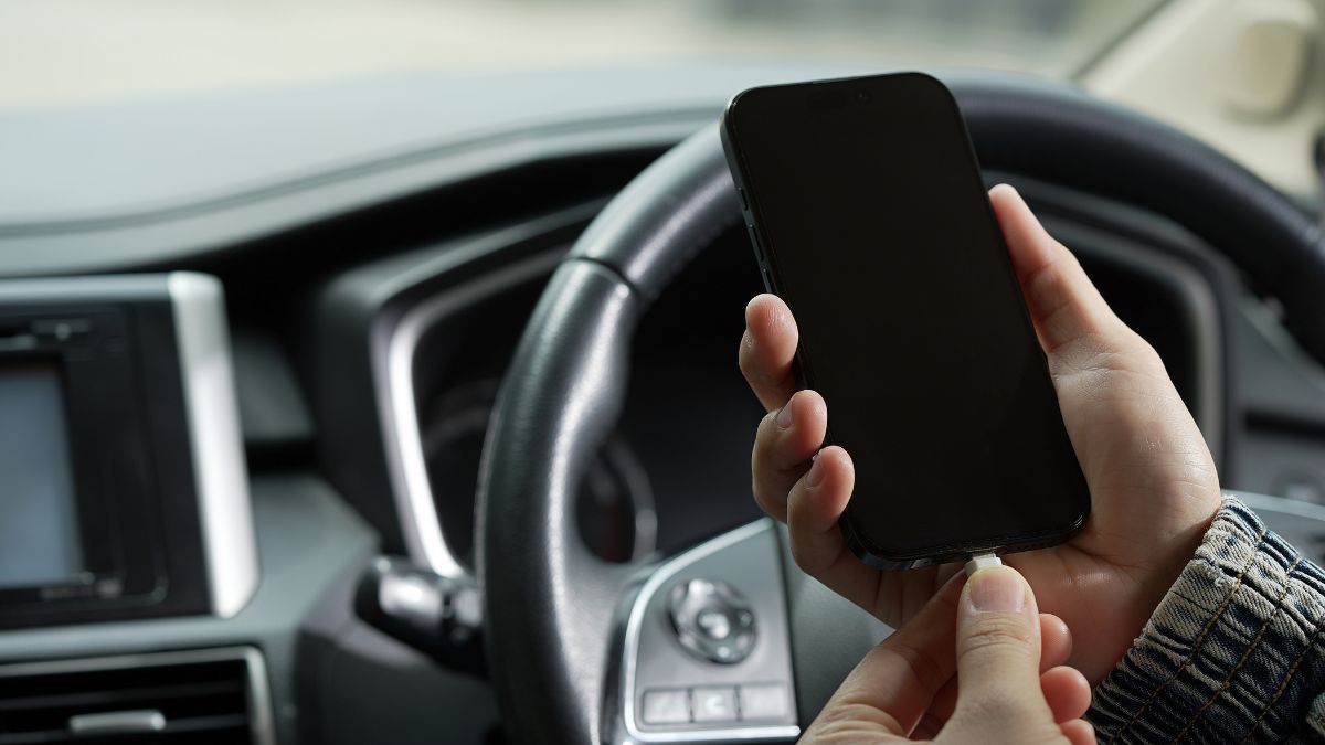 Habits That Are Draining Your Phone Battery Unnecessarily