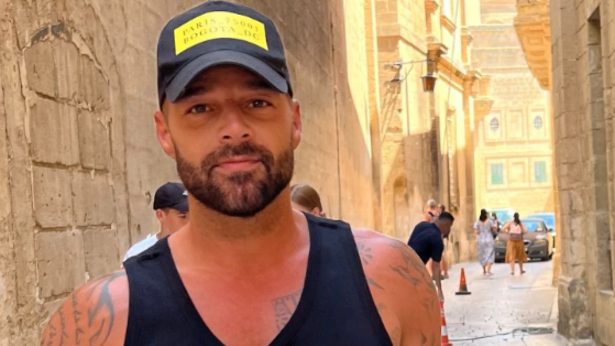 Ricky Martin Stuns at 54 Looking Like He’s 20 as Aesthetic Surgeon Shares His Likely Routines