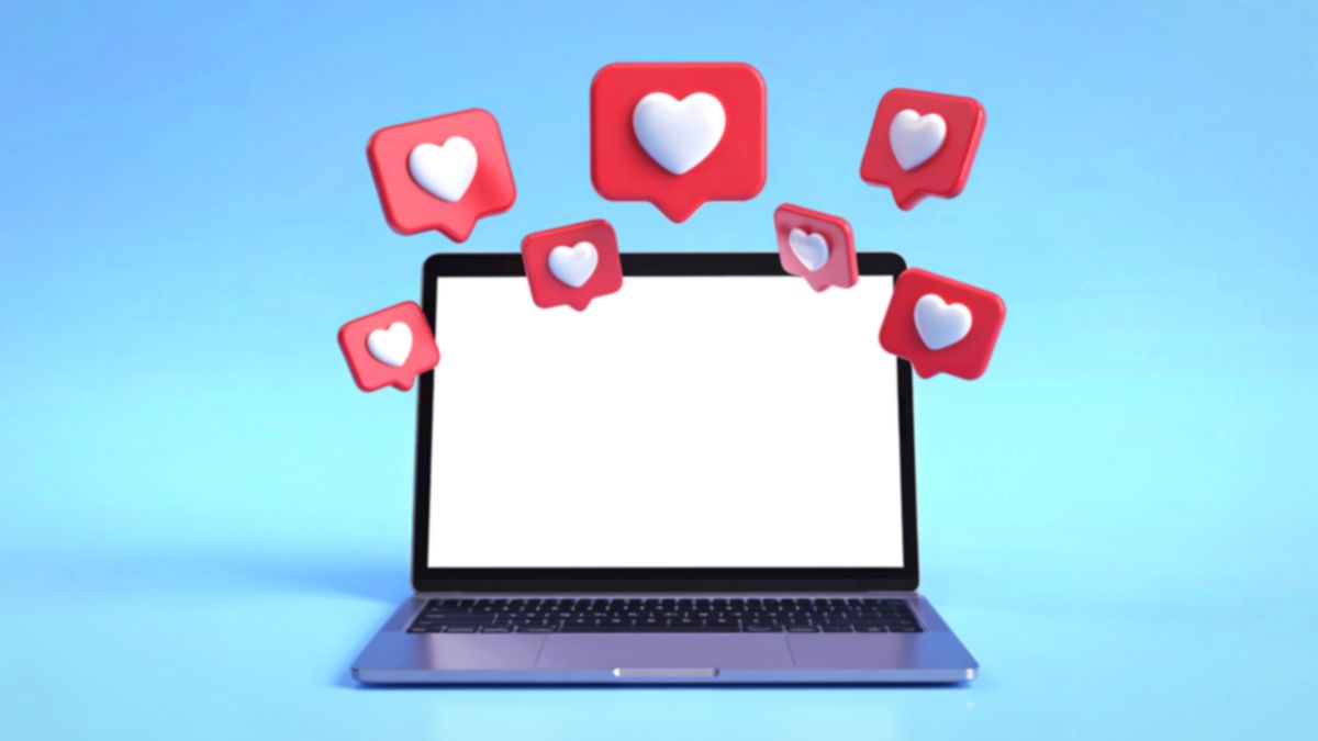 Social Media Habits That Are Damaging Your Real-Life Relationships