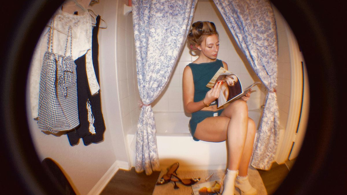 42 Vintage Fashion Trends Making a Comeback