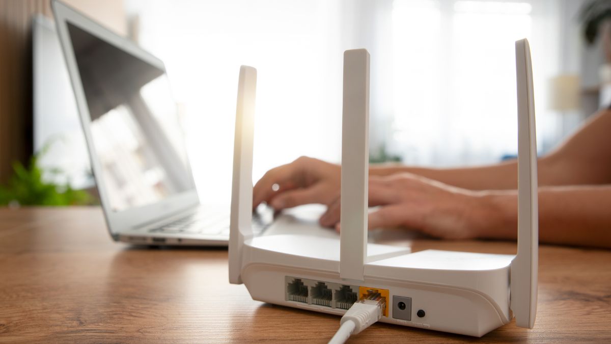25 Ways to Boost Your Wi-Fi Signal for Free
