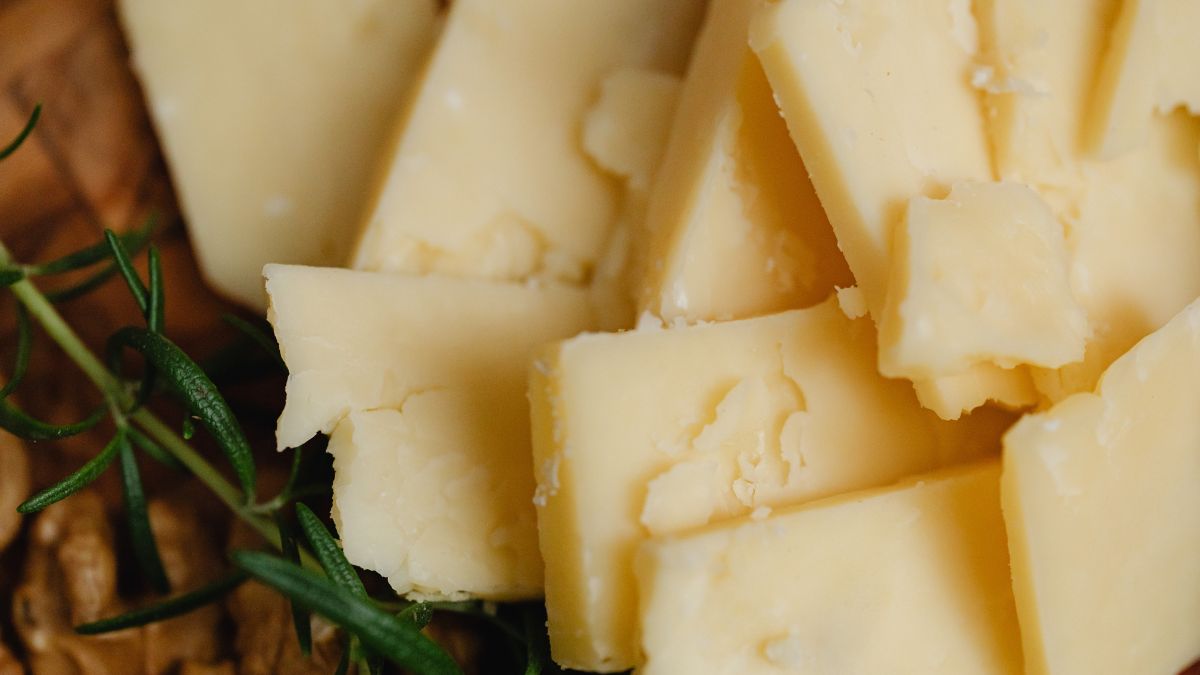 Study Reveals Surprising Link Between Cheese and Dementia: “Interpret This with Caution”