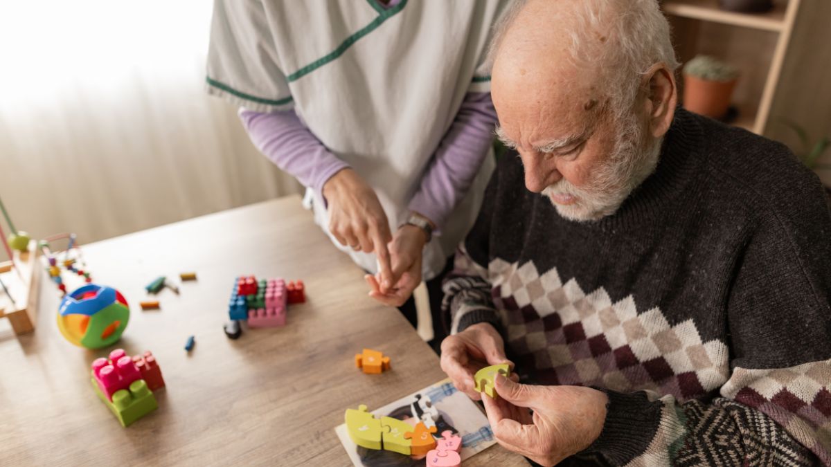 An Unusual Dementia Symptom That Always Emerges at the Same Time of Day